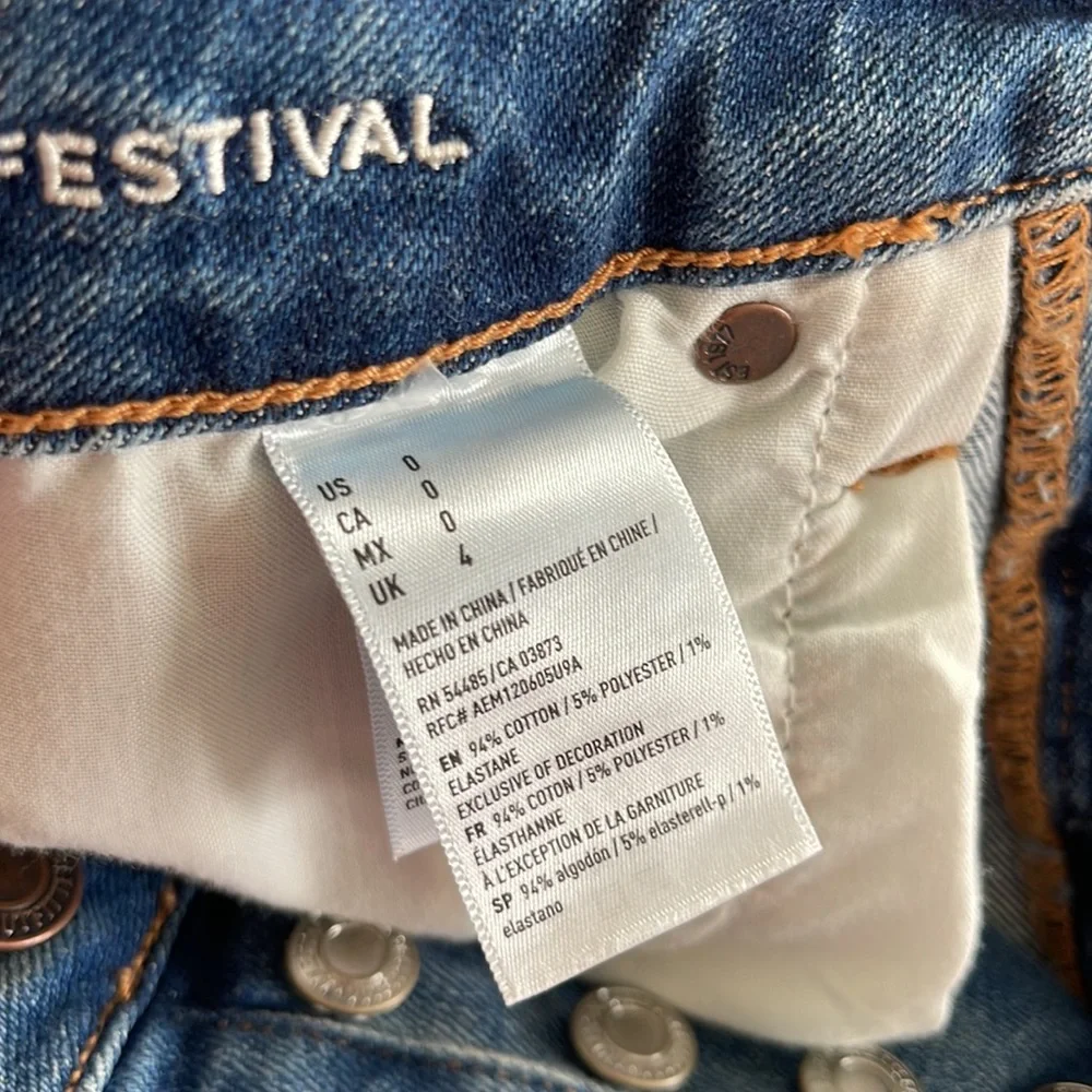 American Eagle Outfitters Distressed Jean Shorts - Picture 7 of 11